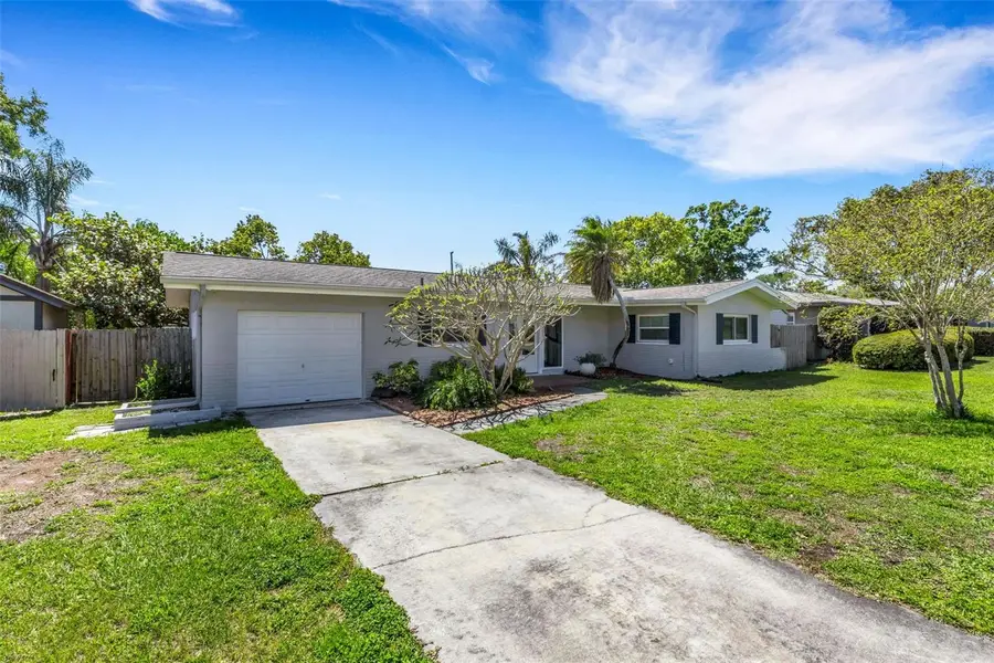11436 Ridgewood Circle, Seminole, FL 33772 - #2