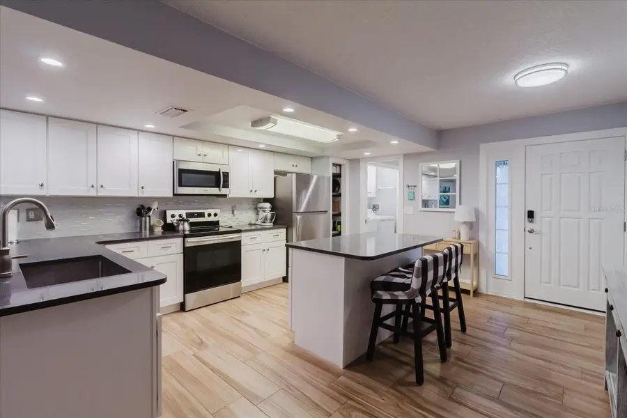 208 St Ives Dr, Palm Harbor, FL 34684 - #2