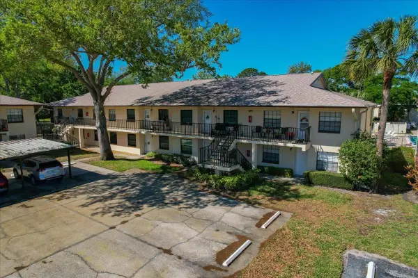 2400 Winding Creek Boulevard #20A, CLEARWATER, FL 33761