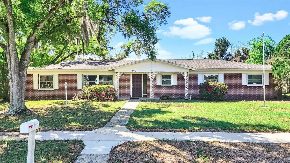 1601 Lark Lane, Brandon, FL 33510 - #1