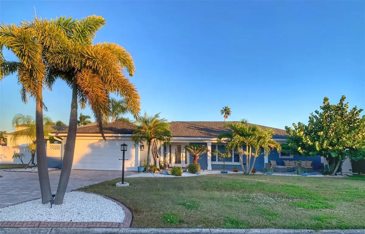 6317 Wisteria Lane, Apollo Beach, FL 33572 - #1