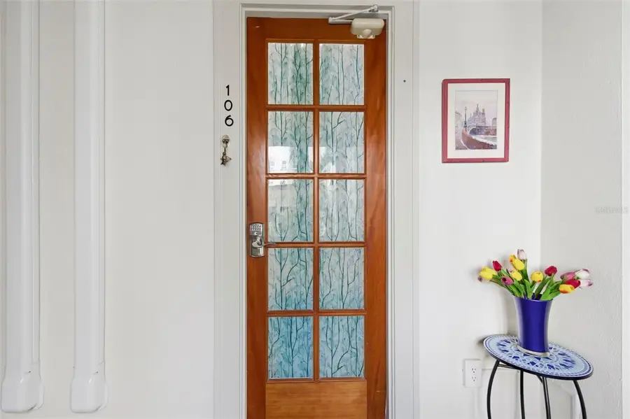 130 4th Avenue N #106, Saint Petersburg, FL 33701 - #2