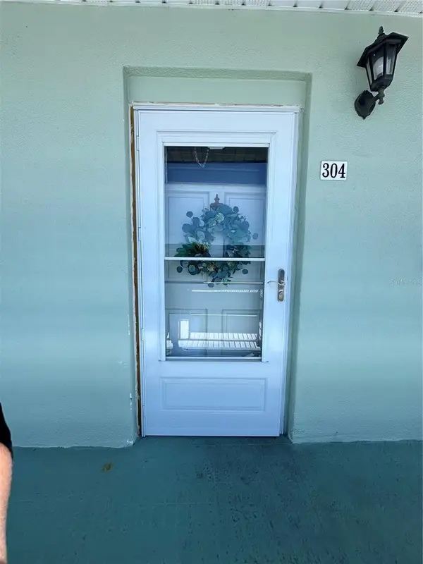 5935 30th Avenue S #304, GULFPORT, FL 33707