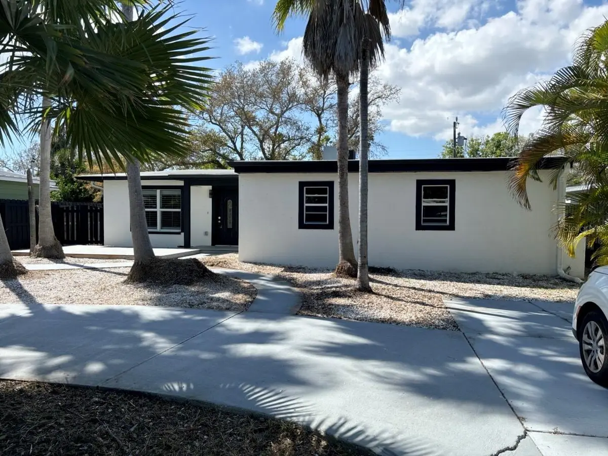 3934 Huntington Street Ne, Saint Petersburg, FL 33703 - #1