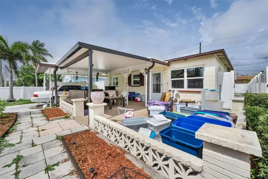 5769 Dartmouth Avenue N, Saint Petersburg, FL 33710 - #2