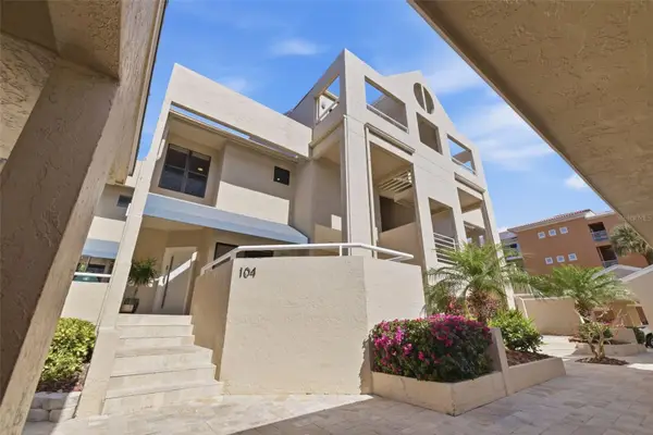 722 Pinellas Bayway S #104, TIERRA VERDE, FL 33715