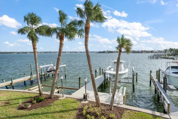 165 Marina Del Rey Court, CLEARWATER BEACH, FL 33767