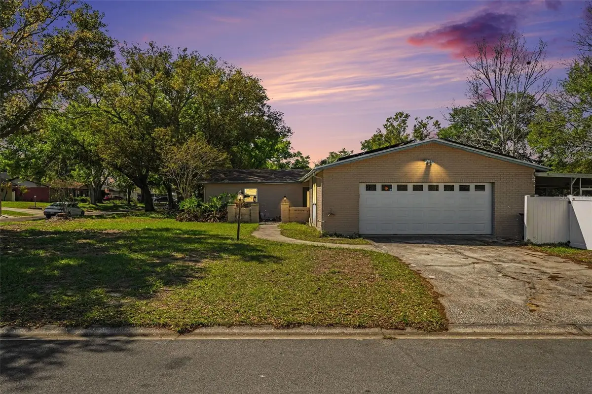 2835 Bellwood Dr, Brandon, FL 33511 - #1