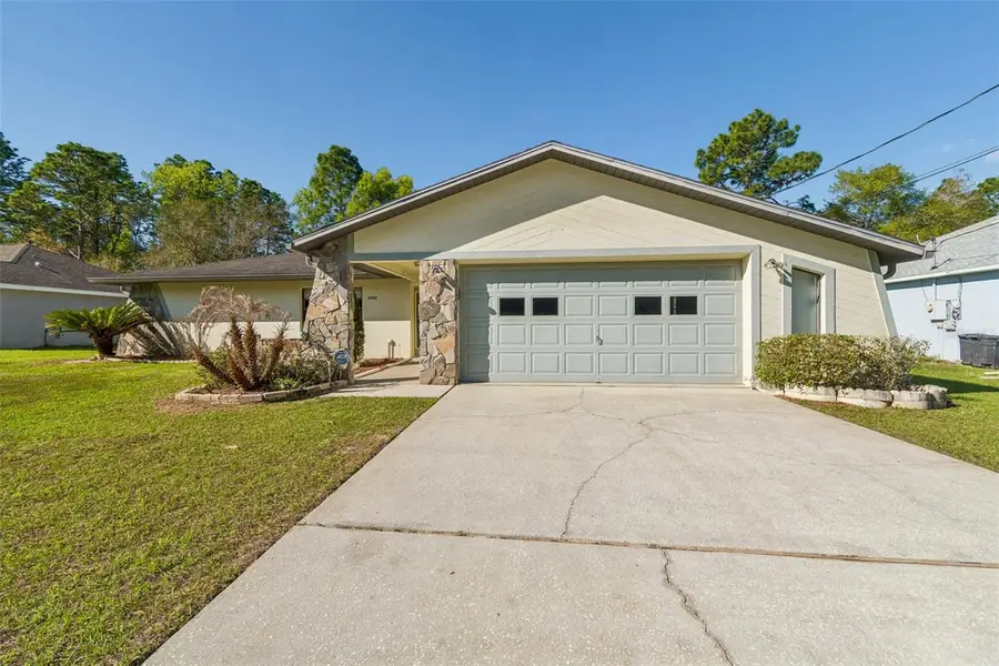 8300 N Pickinz Way, Citrus Springs, FL 34433 - #2