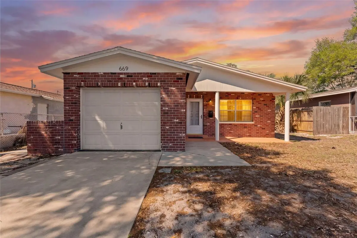 669 52nd Avenue S, Saint Petersburg, FL 33705 - #1