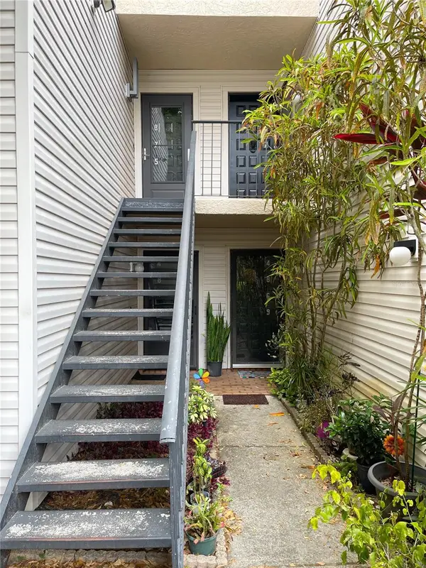 4873 Puritan Circle #2401, TAMPA, FL 33617