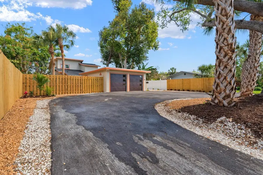 419 64th Avenue S, Saint Petersburg, FL 33705 - #2