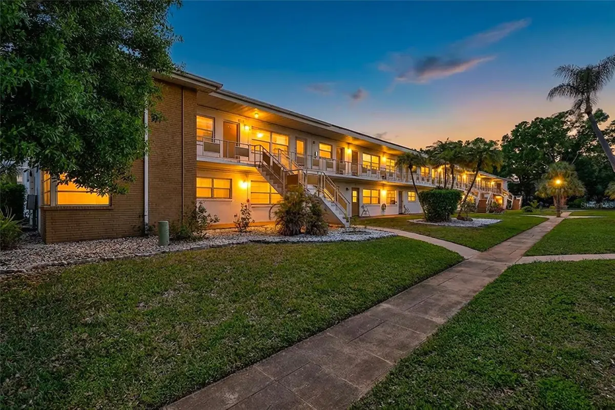 5940 21st Street N #11, Saint Petersburg, FL 33714 - #1