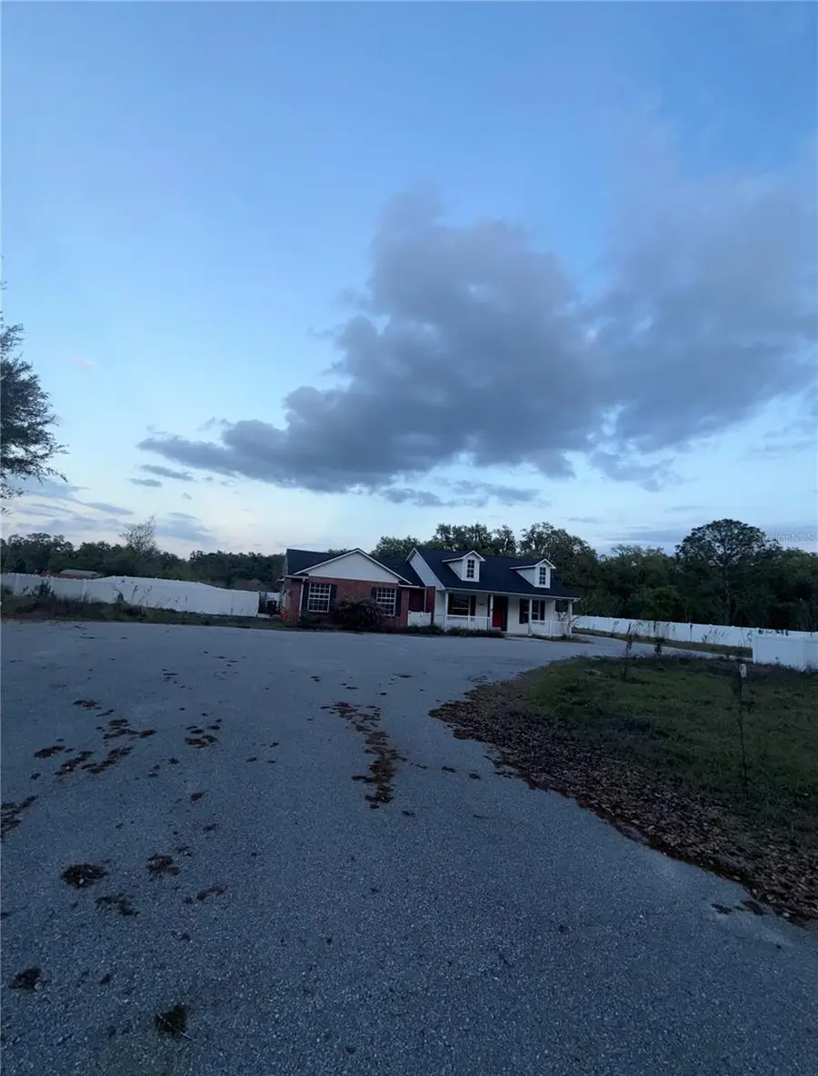2525 N Valrico Road, Seffner, FL 33584 - #3