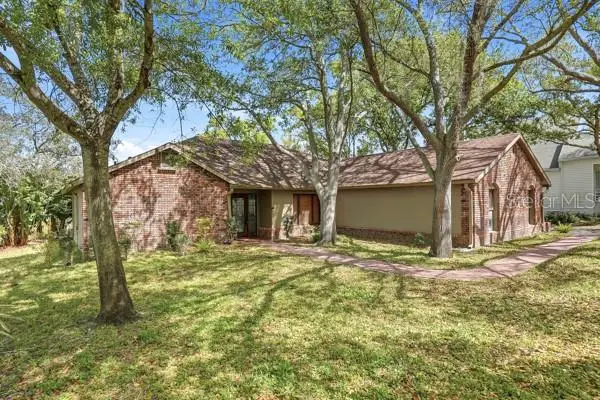 1212 Weybridge Lane, Dunedin, FL 34698 - #1