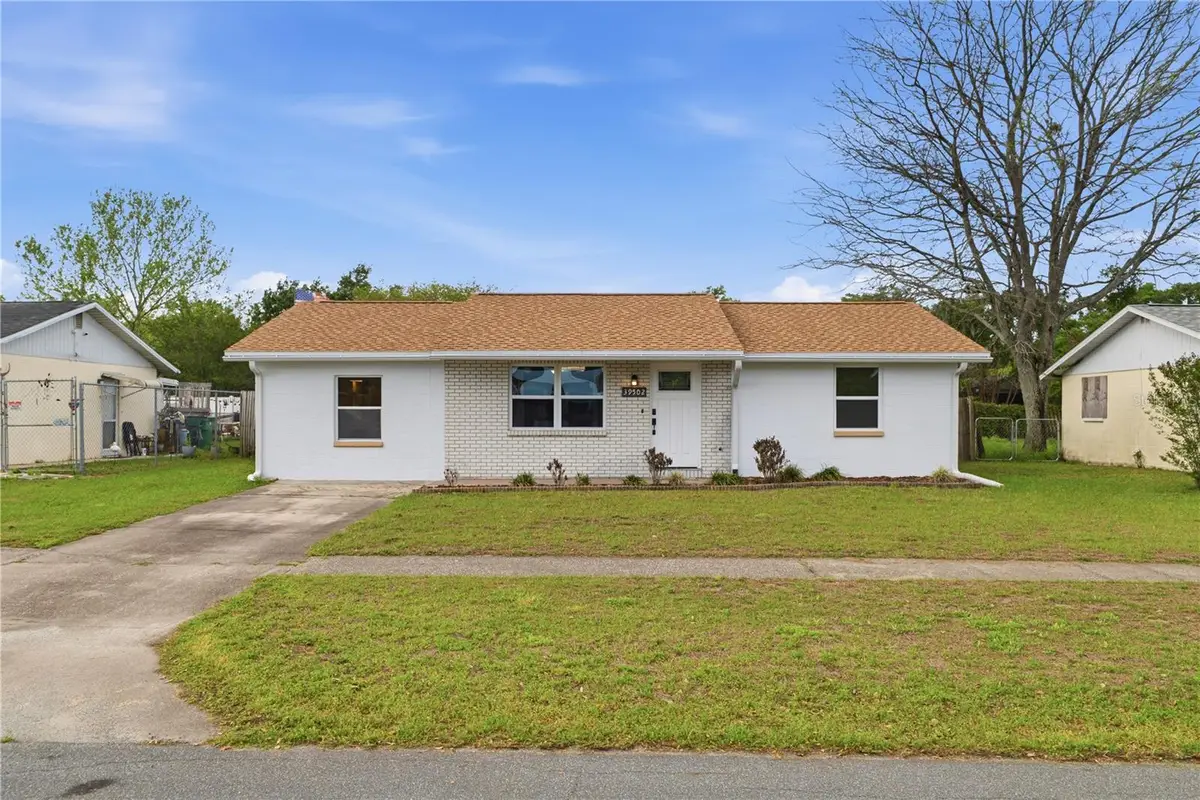 39502 9th Avenue, Zephyrhills, FL 33542 - #1