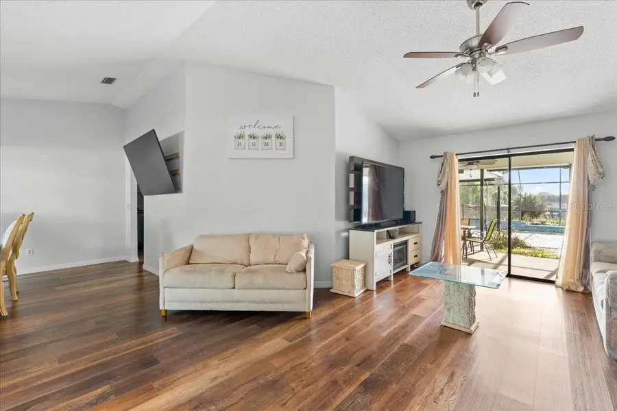 905 Stratford Manor Drive, Brandon, FL 33510 - #2