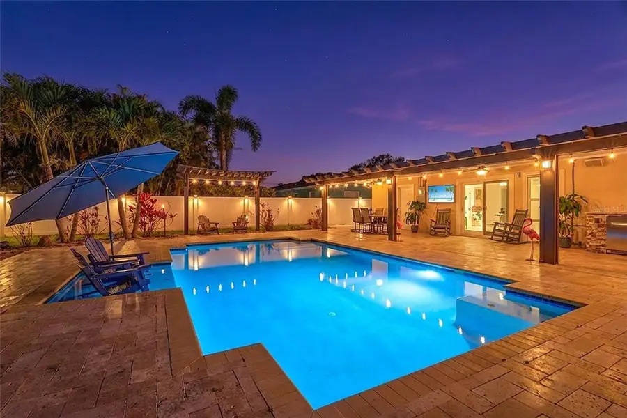 3890 Benson Avenue N, Saint Petersburg, FL 33713 - #2