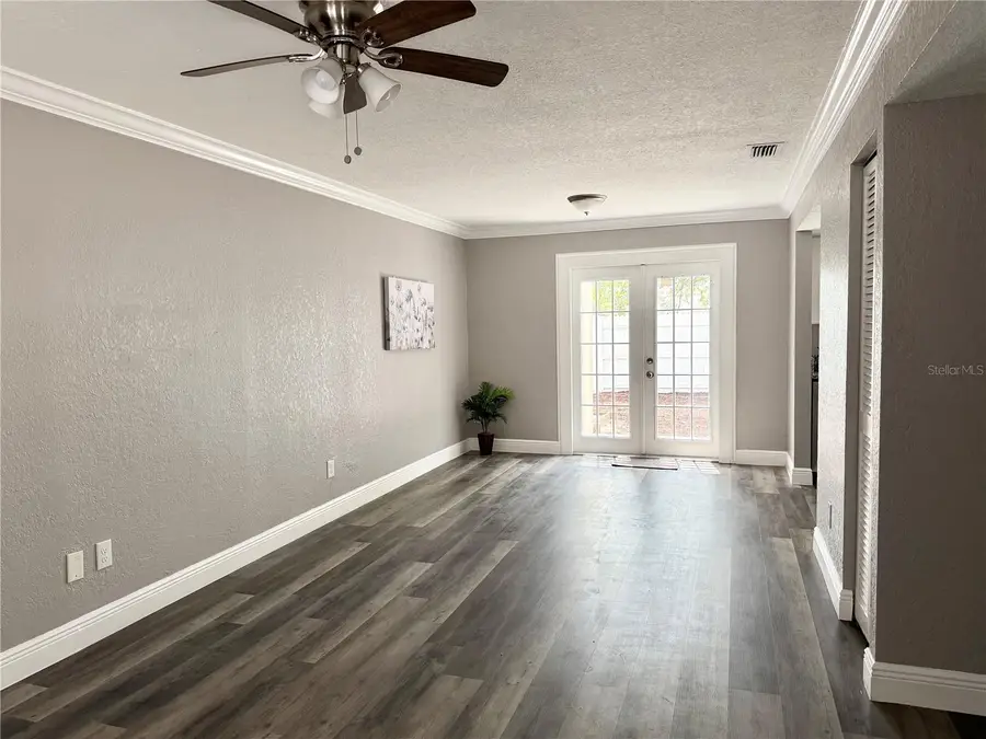 5229 Tennis Court Circle, Tampa, FL 33617 - #3