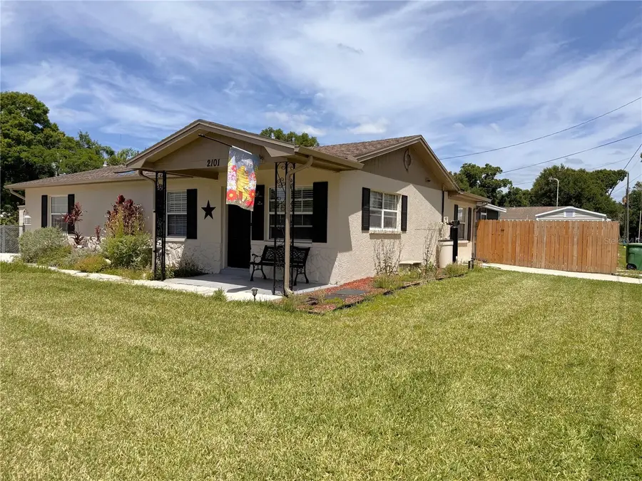 2101 W Hamilton Avenue, Tampa, FL 33604 - #2
