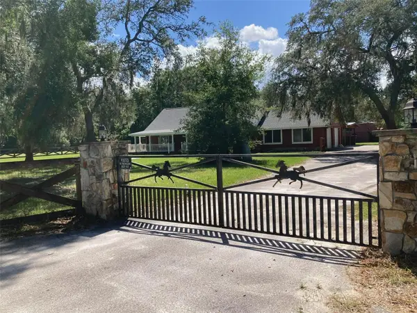 18441 Oaklawn Drive, SPRING HILL, FL 34610