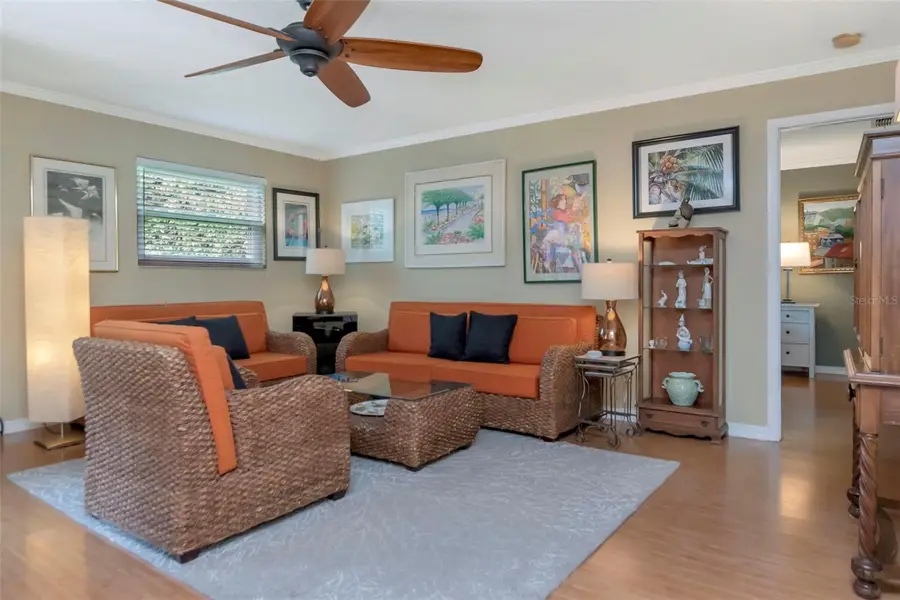 484 Santa Cruz Place Ne #H, Saint Petersburg, FL 33703 - #2