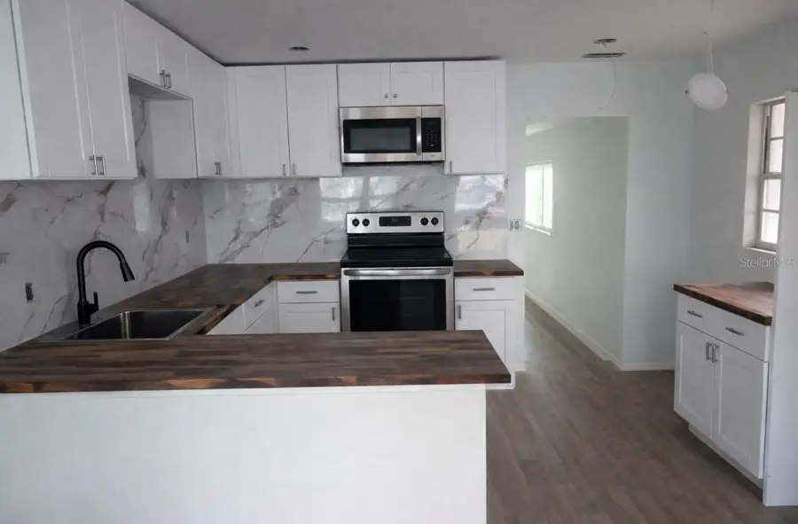 2442 40th Avenue N, Saint Petersburg, FL 33714 - #2