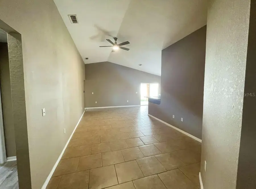 36035 Laguna Hills Circle, Zephyrhills, FL 33541 - #2