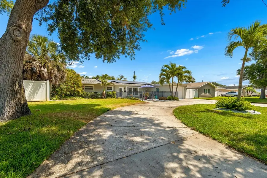 6765 11th Avenue N, Saint Petersburg, FL 33710 - #3
