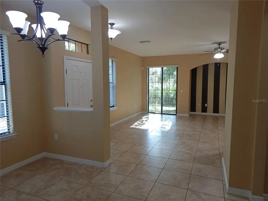 5716 Kingletsound Place, Lithia, FL 33547 - #3