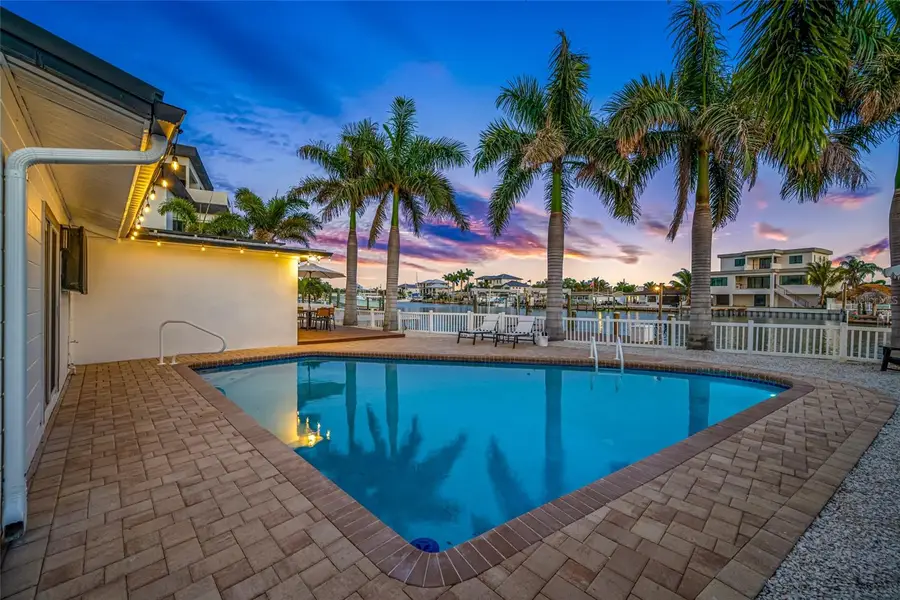 7984 1st Avenue S, Saint Petersburg, FL 33707 - #3