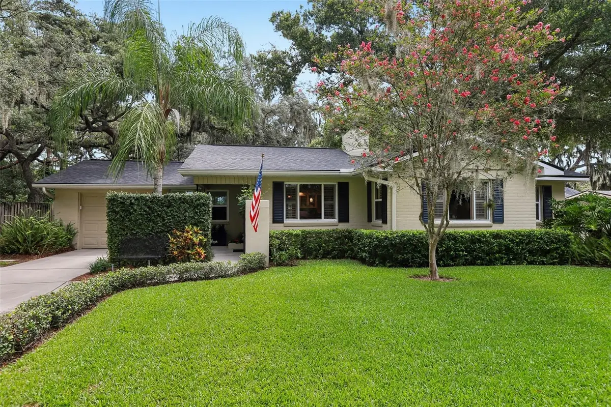 204 S Burlingame Avenue, Temple Terrace, FL 33617 - #1