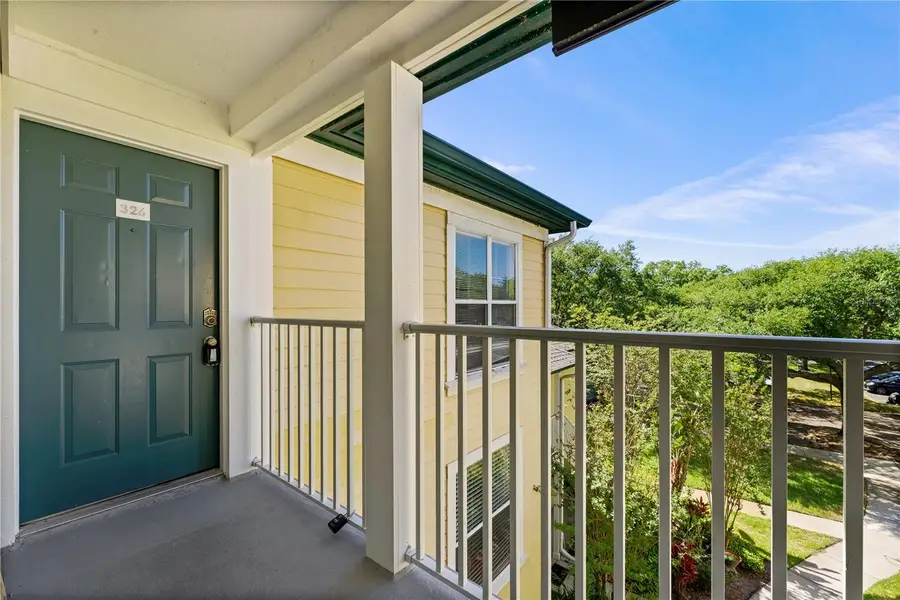 4107 Chatham Oak Court #326, Tampa, FL 33624 - #2