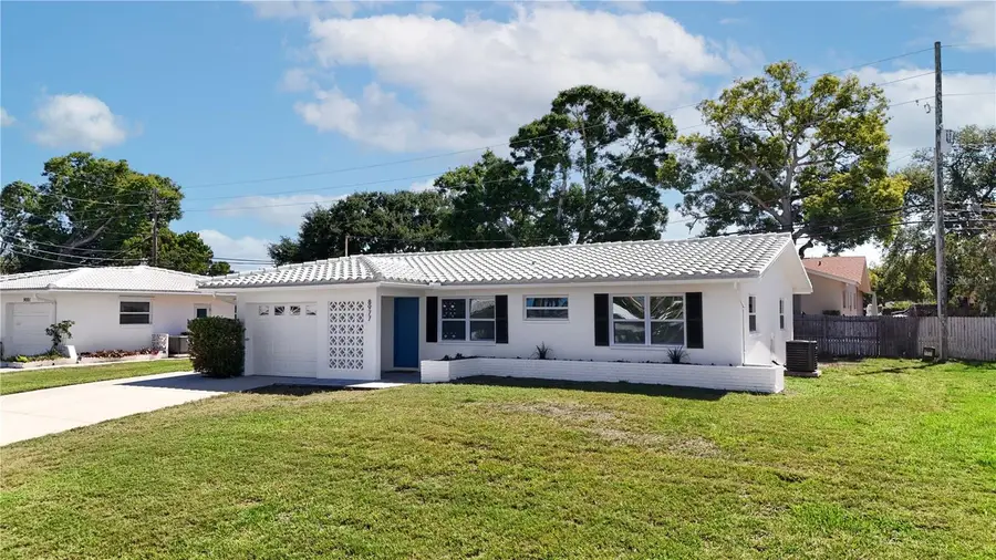 8977 140th Way, Seminole, FL 33776 - #3