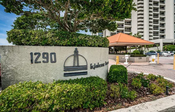 1290 Gulf Boulevard #2004, CLEARWATER BEACH, FL 33767