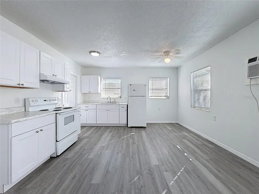 650 E Harbor Drive S, Saint Petersburg, FL 33705 - #3