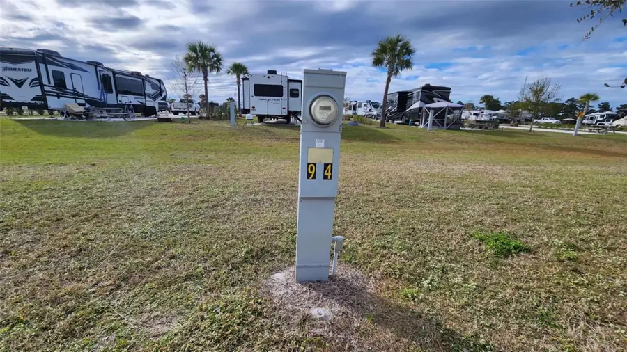 94 Cedar Circle E, Lake Wales, FL 33898 - #3