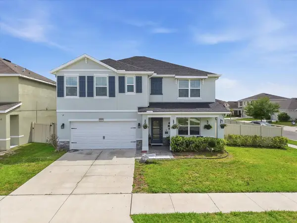 8201 Bilston Village Lane, GIBSONTON, FL 33534