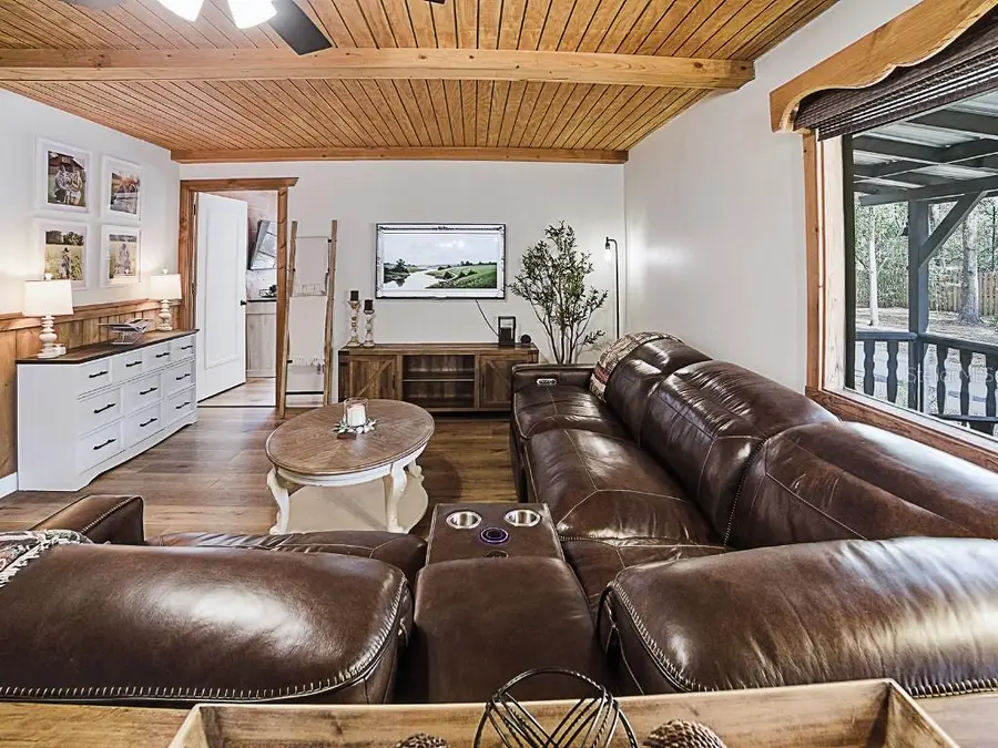 213 W Virginia Avenue, Deland, FL 32720 - #2