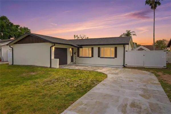 9554 86th Avenue, SEMINOLE, FL 33777