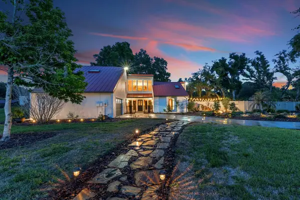 2925 Chelsea Woods Drive, VALRICO, FL 33596