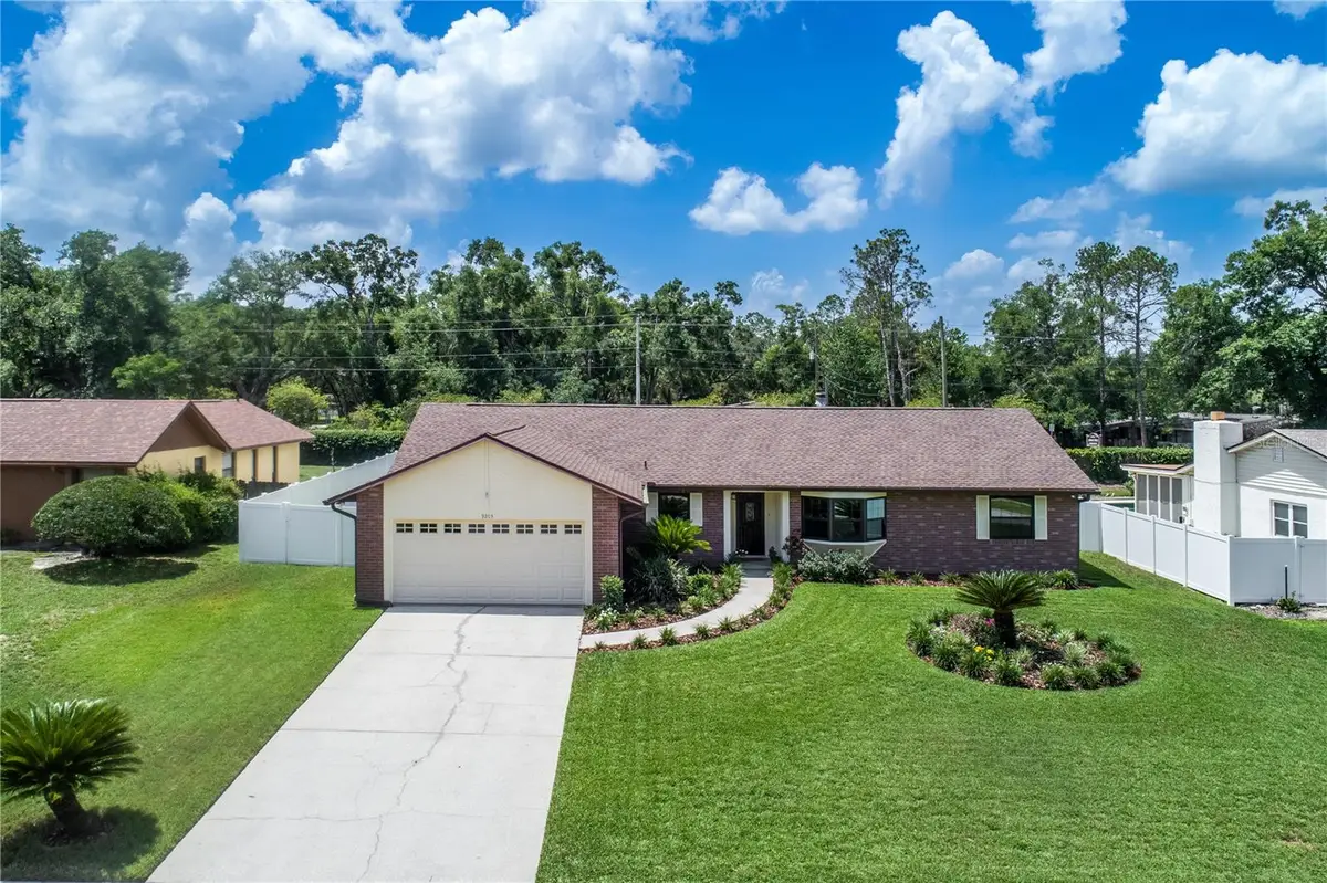 9203 Kingsridge Drive, Temple Terrace, FL 33637 - #1