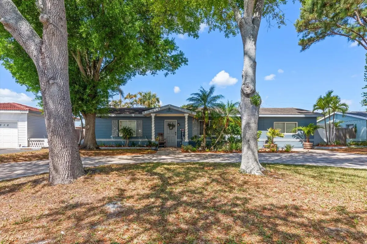 5042 Lake Charles Drive N, Kenneth City, FL 33709 - #1