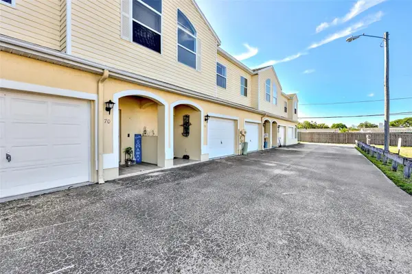 6400 46th Avenue N #71, KENNETH CITY, FL 33709