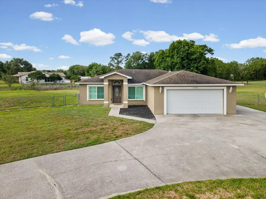 31706 Hunt Club Lane, Wesley Chapel, FL 33543 - #2