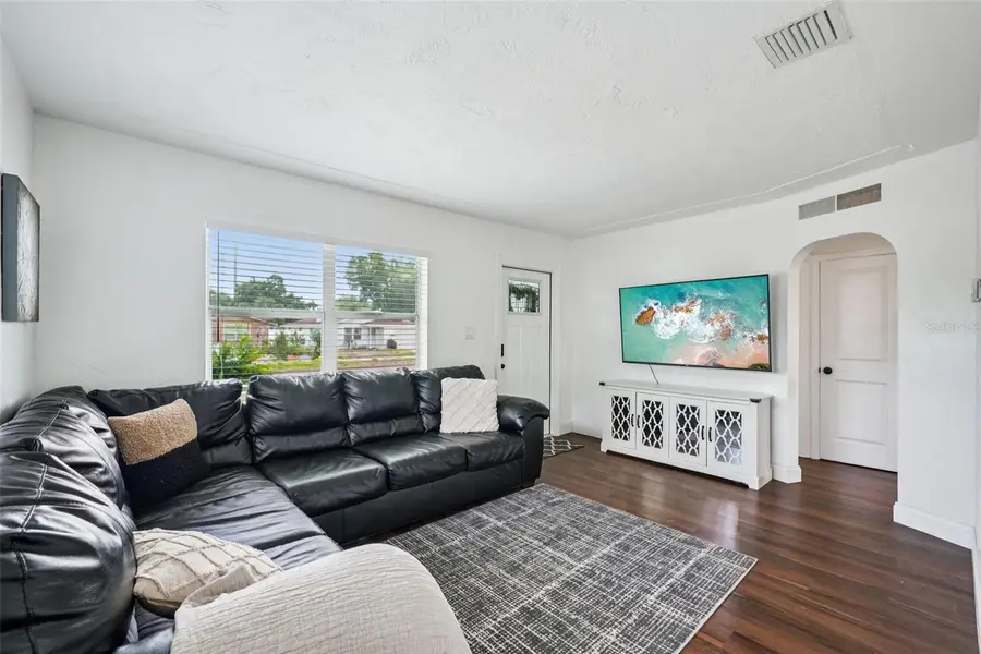 6527 3rd Avenue S, Saint Petersburg, FL 33707 - #3