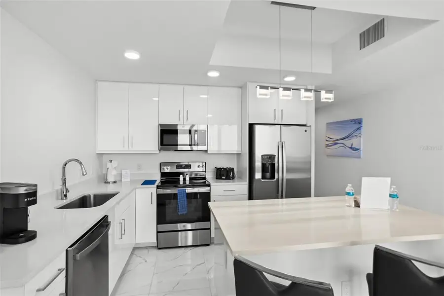 11500 Gulf Boulevard #202, Saint Petersburg, FL 33706 - #3