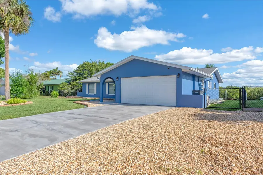 911 Silver Palm Way, Apollo Beach, FL 33572 - #2