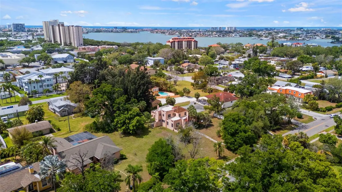 7010 Park Street S, Saint Petersburg, FL 33707 - #1