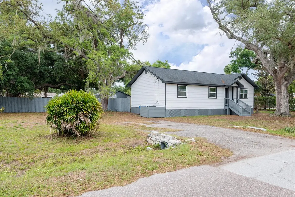 8812 Dyer Road, Riverview, FL 33578 - #1
